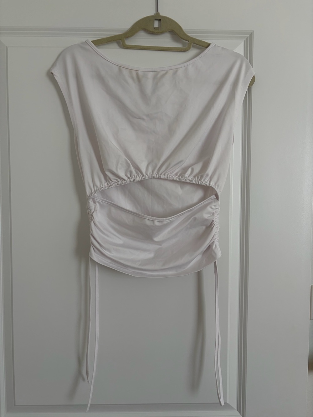 4th + Reckless White cut out top
